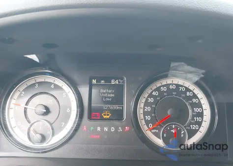 2019 Ram 1500 Classic Slt 4X2 6'4 Box z USA, uszkodzony, nr VIN 1C6RR6TT4KS509447